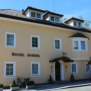 Josefa *** Salzbourg