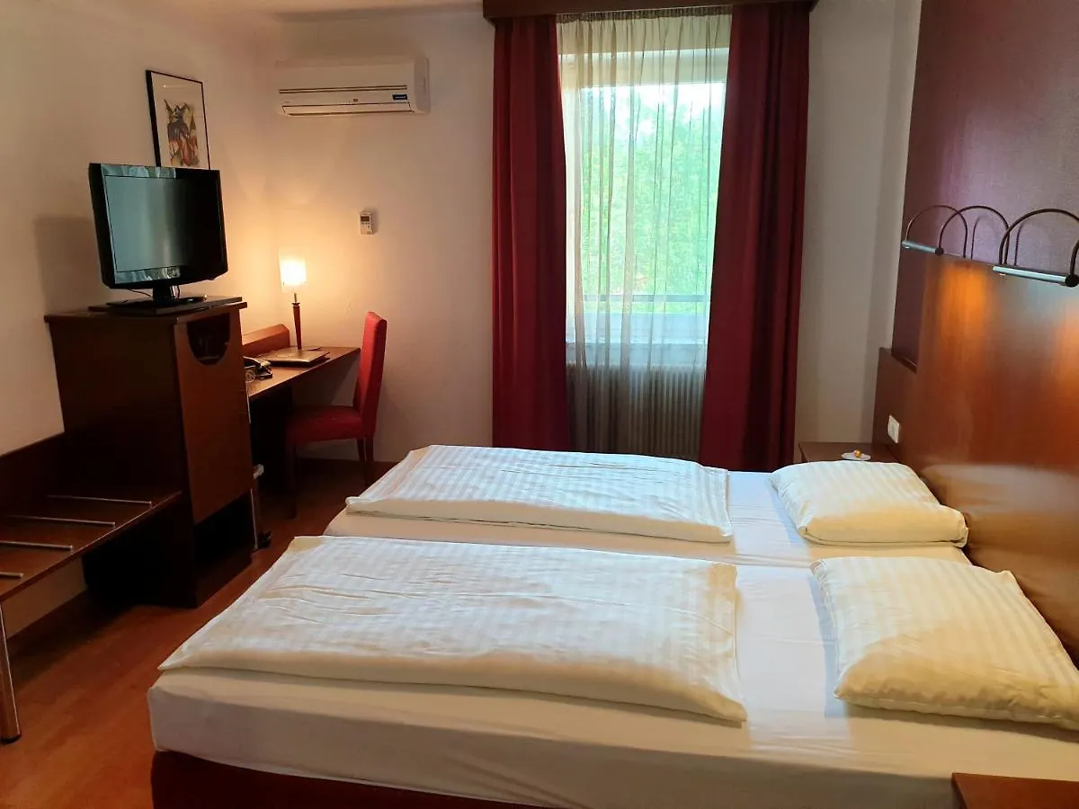 Hotel Via Roma Solnohrad